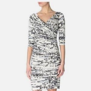 Diane von Furstenberg dress - cream/gray print 100% silk “Bentley 3/4 sleeve”